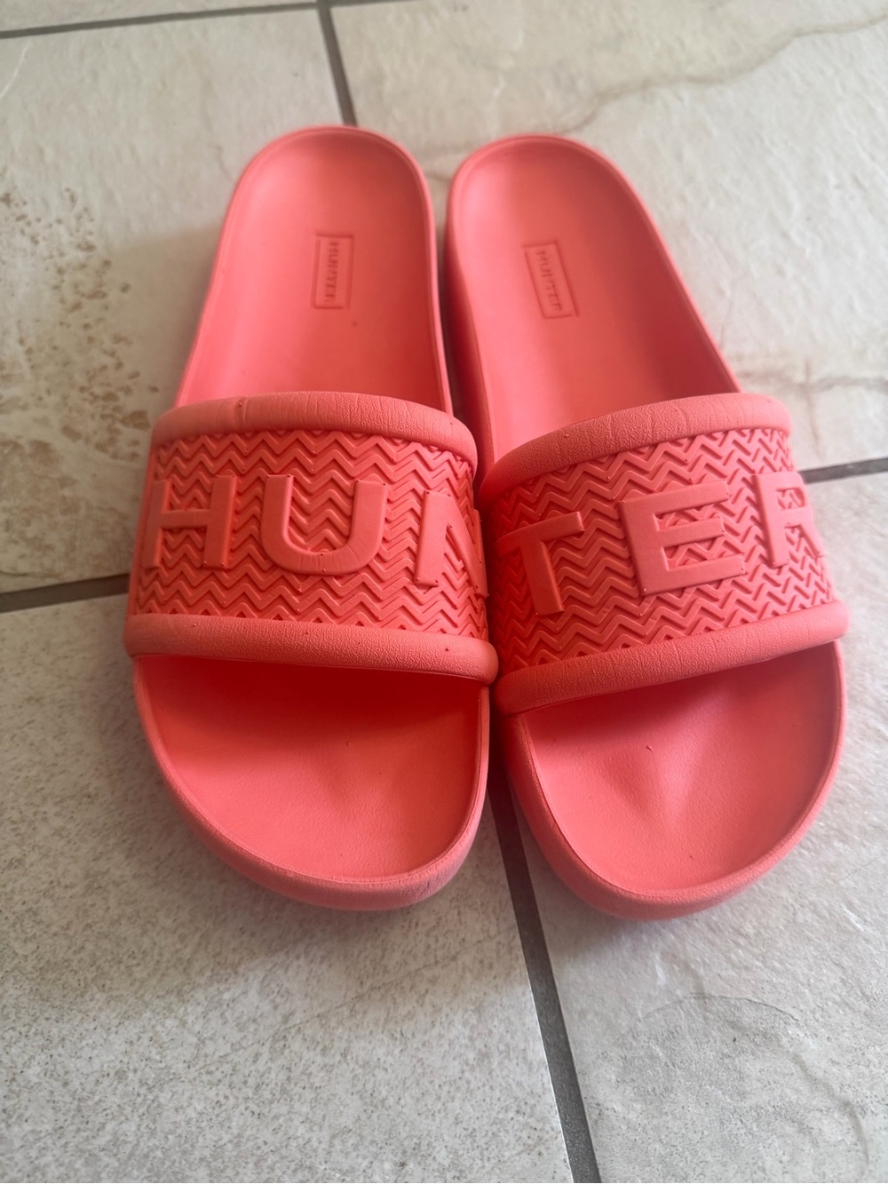 Hunter Coral Pink Slide Sandals